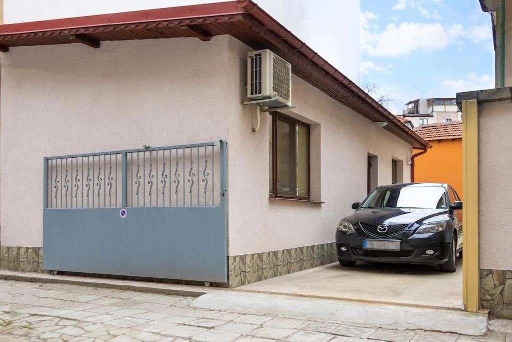 Apartamento 'Little Little' House In The Town Center & Parking Plovdiv Exterior foto